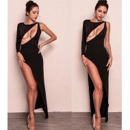 Derin Dekolteli Uzun Yırtmaçlı Elbise